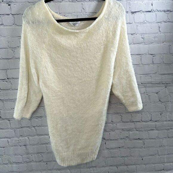 🧥 Bebe Ivory Mohair Tunic Sweater - Size Small - Picture 1 of 5